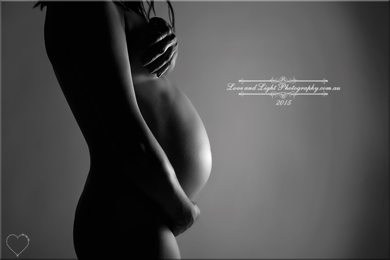 Sunshine Coast Fine-Art Maternity Photographer