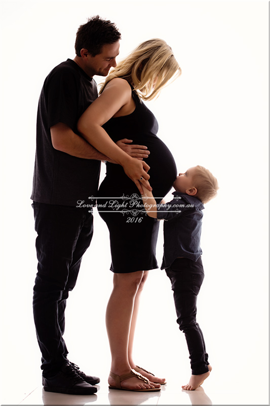 Sunshine Coast Maternity and Newborn Photography