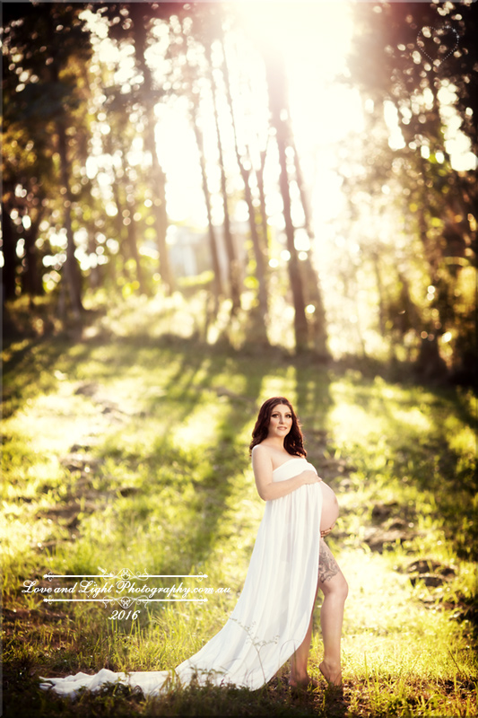 Sunshine Coast Maternity and Newborn Photography