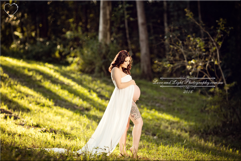 Sunshine Coast Maternity and Newborn Photography