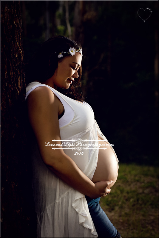 Sunshine Coast Maternity and Newborn Photography