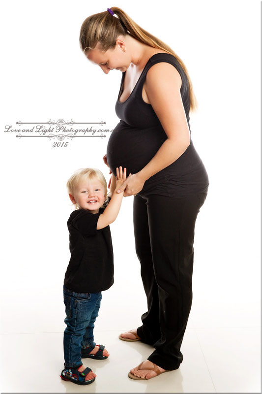 Sunshine Coast Maternity and Newborn Photography