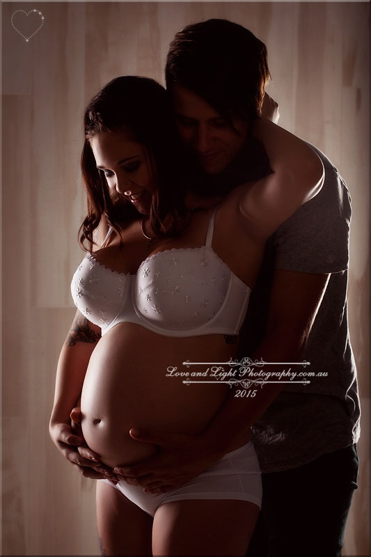 Sunshine Coast Maternity and Newborn Photography