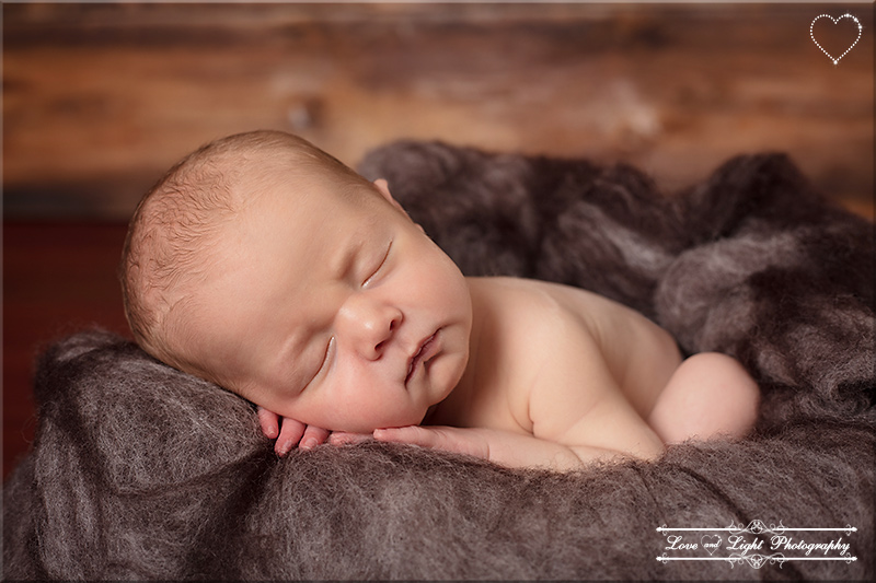 Sunshine Coast Newborn Photographer