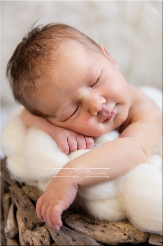 Sunshine Coast Newborn Photographer